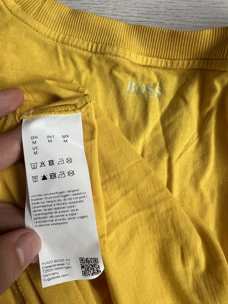 Hugo Boss  4 бр. Мъжки Тениски / S,M/L,L / Оригинал