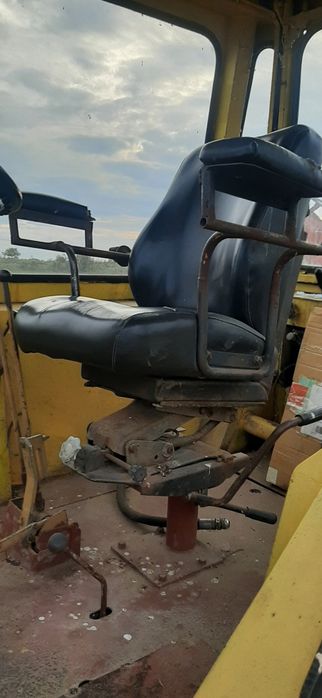 Vand buldoexcavator Benfra in conditii avatajoase.