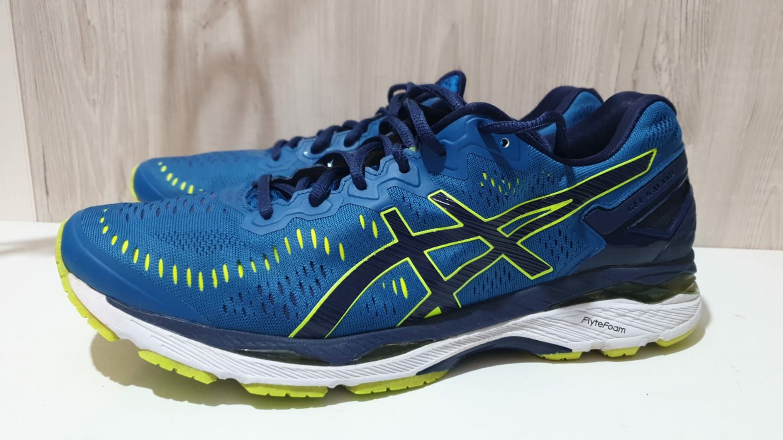 Asics Gel Kayano 23 Thunder Blue mărime 46 (30 cm talpicul)