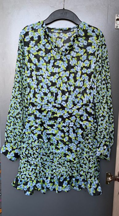 Дамски рокли и гащеризон хс