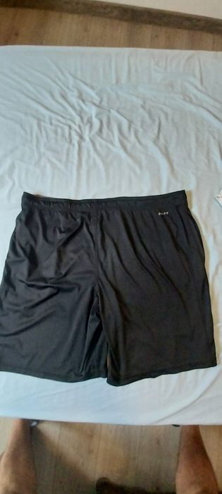 Pantalon Nike. XL