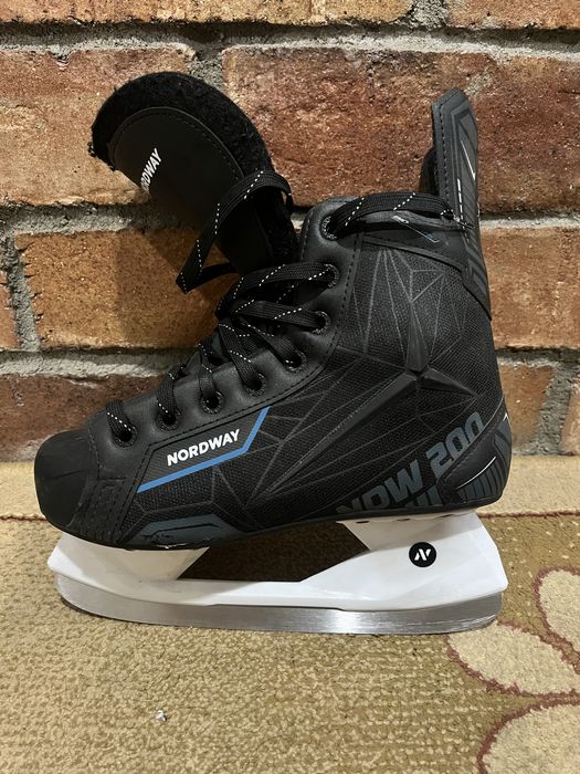 Продам коньки NORDWAY
