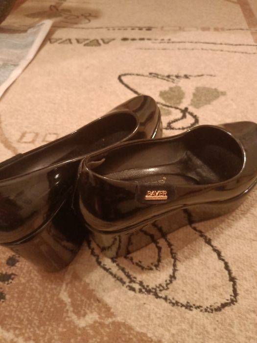 Туфли женские черные лакированные