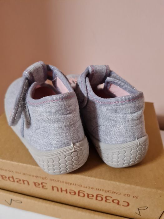 Детски обувки 22 и 24 номер