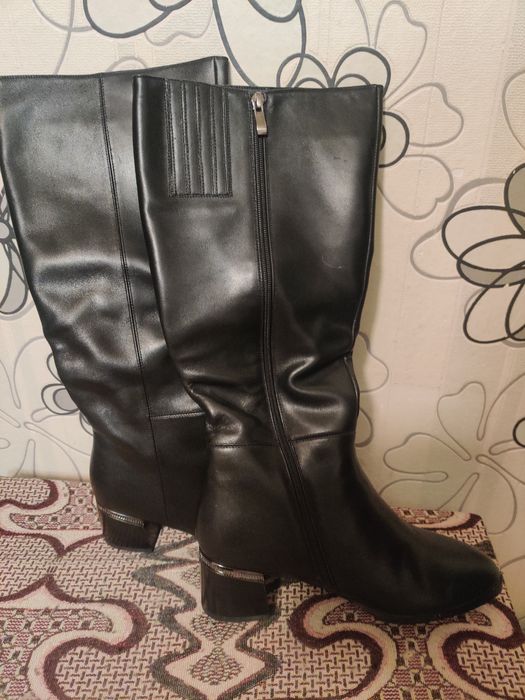 Продам сапоги зимние женские