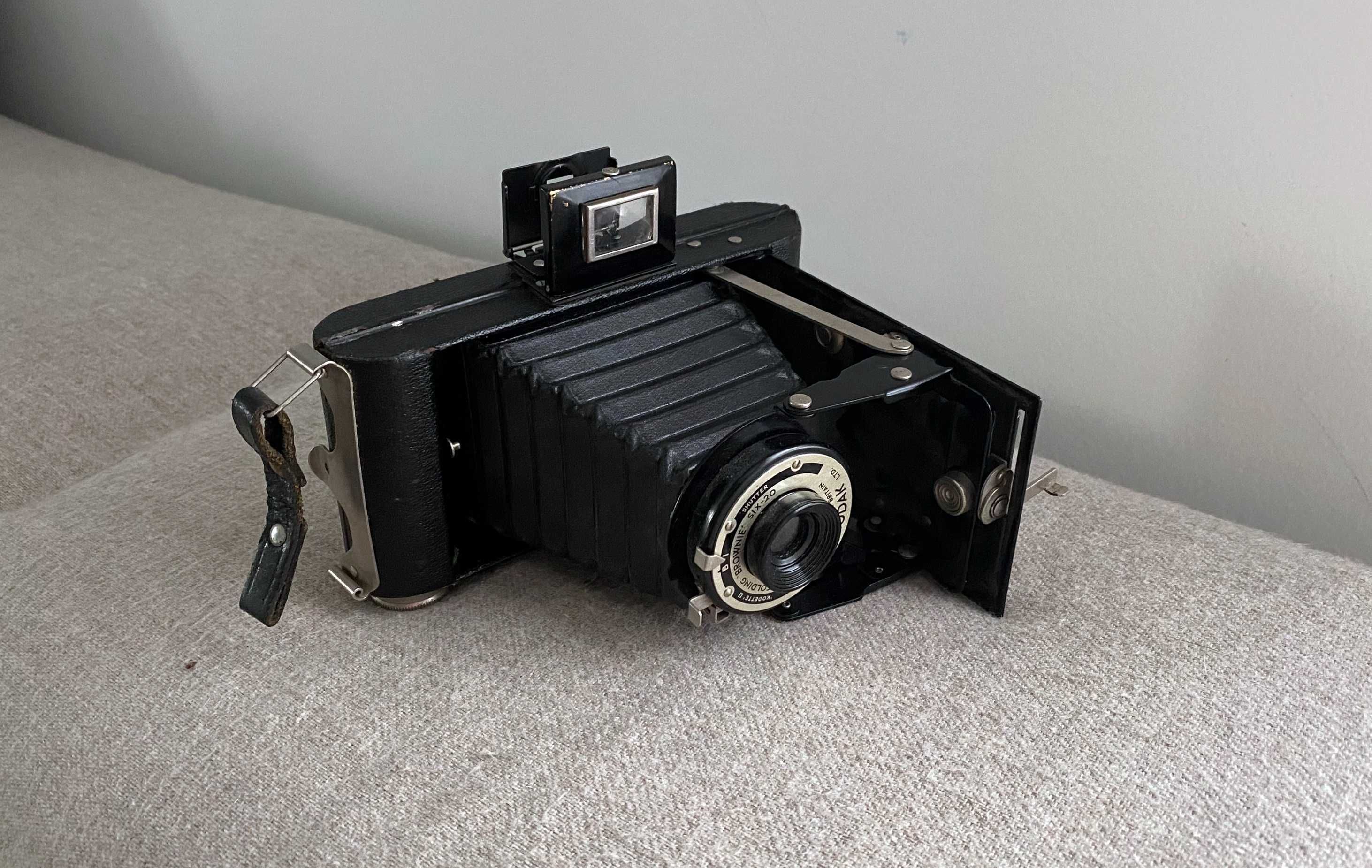 Camera foto burduf Kodak Folding Brownie Six-20 din 1900 retro vintage