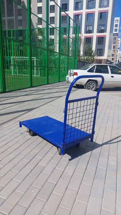 Сдам в аренду тележки разные есть с сеткой перегородкой