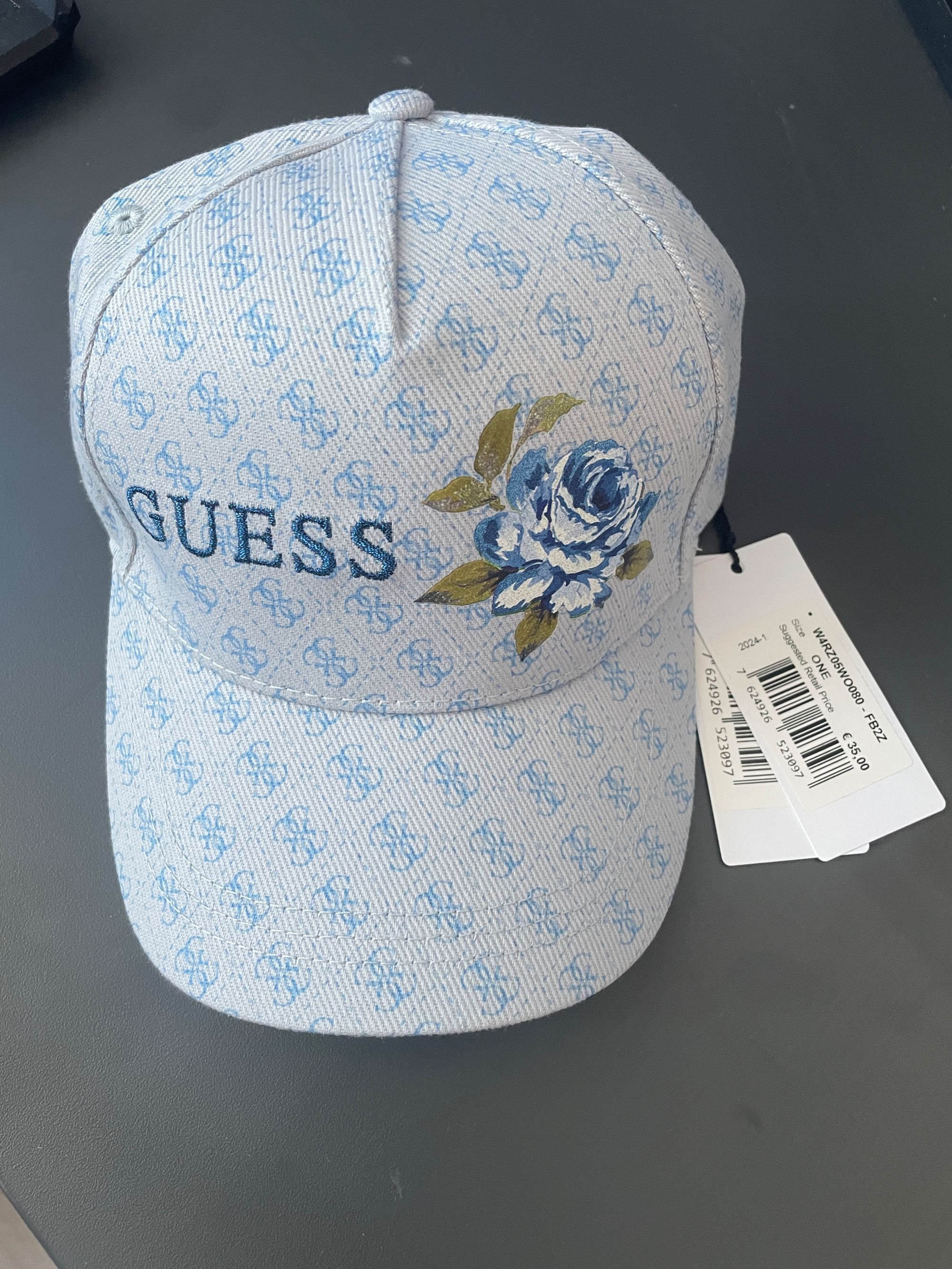 Оригинална шапка Guess