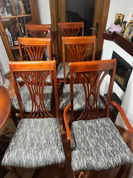 Set șase scaune din lemn masiv