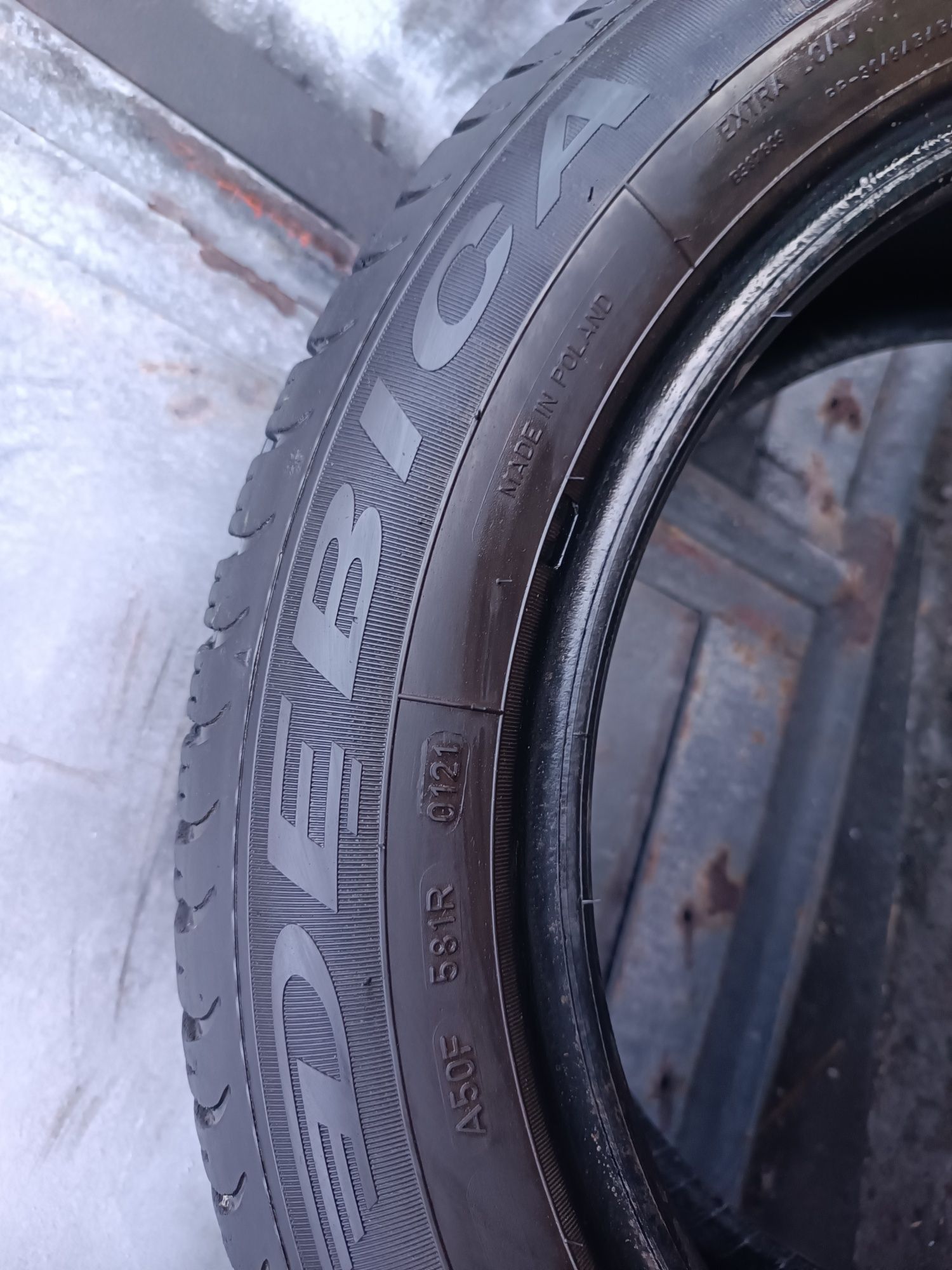 205/55/16 Debica