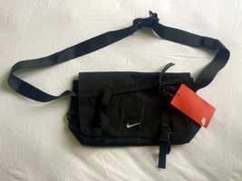 Nike Messenger bag чантичка