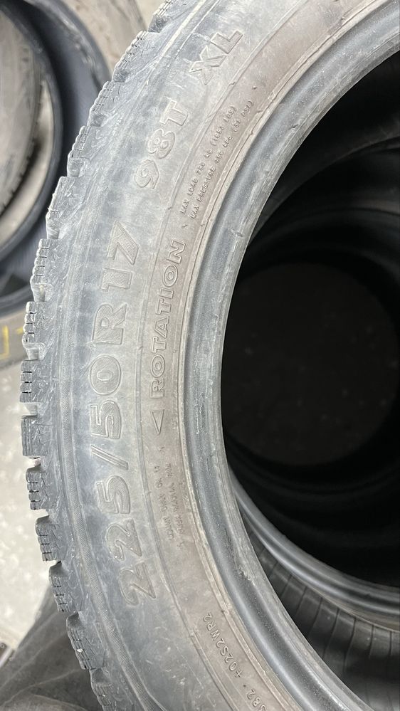 225/50 R17 зимние шины комплект Nokian Nordman 5 шипованные