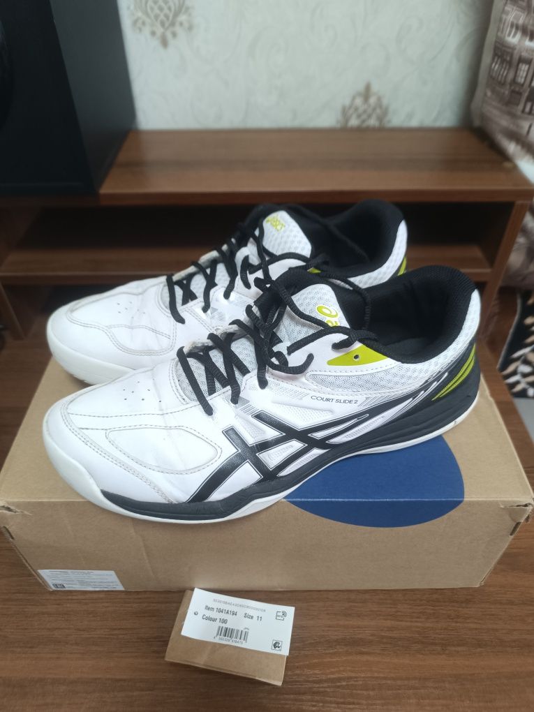 Asics court slide2