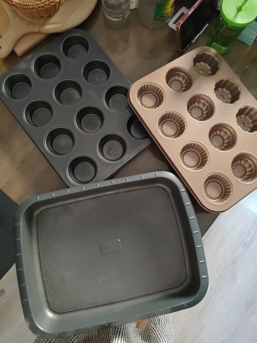 Противень для маффинов и пиццы