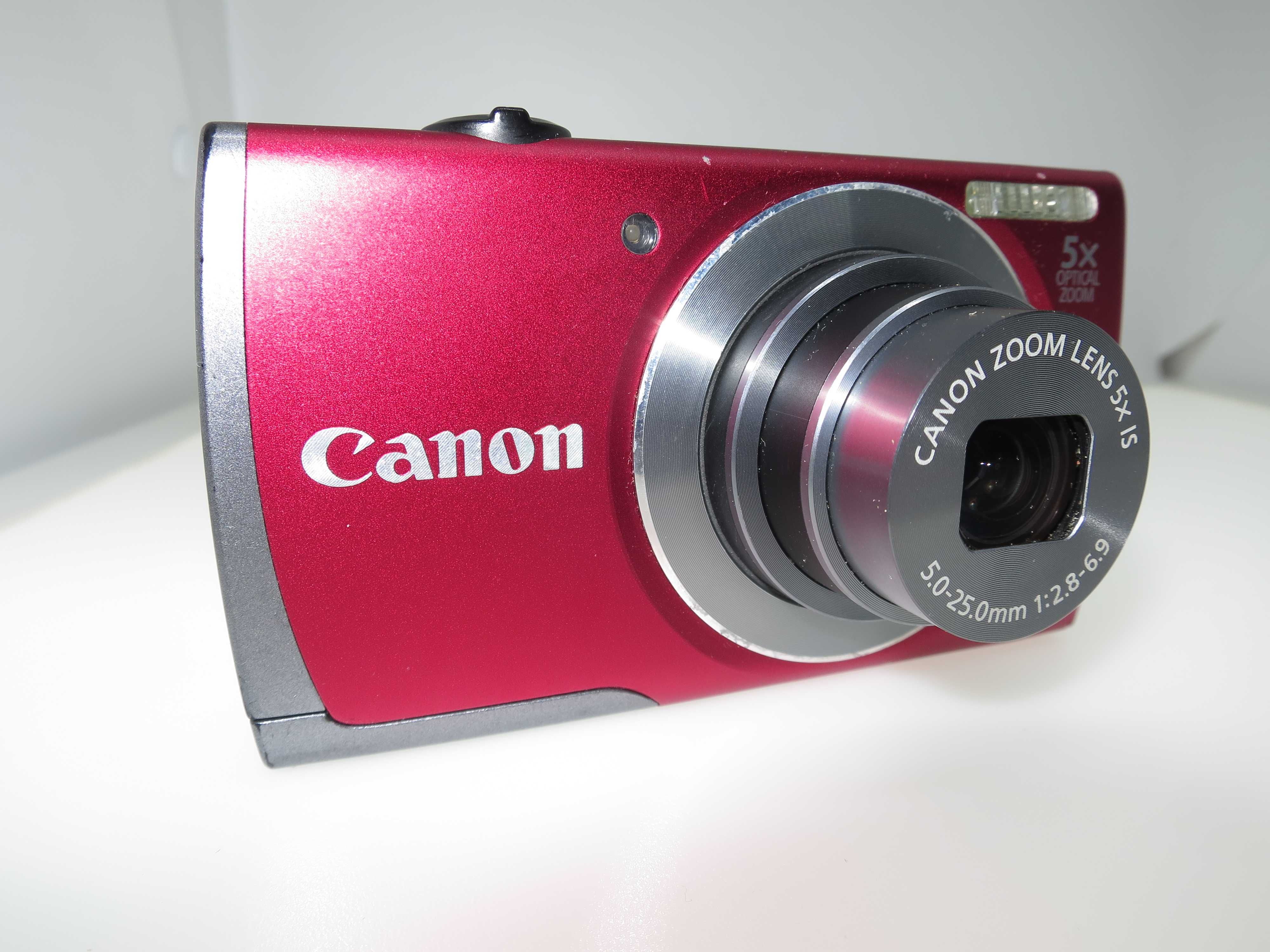 Canon PowerShot A3500 компактен фотоапарат камера в отлично състояние