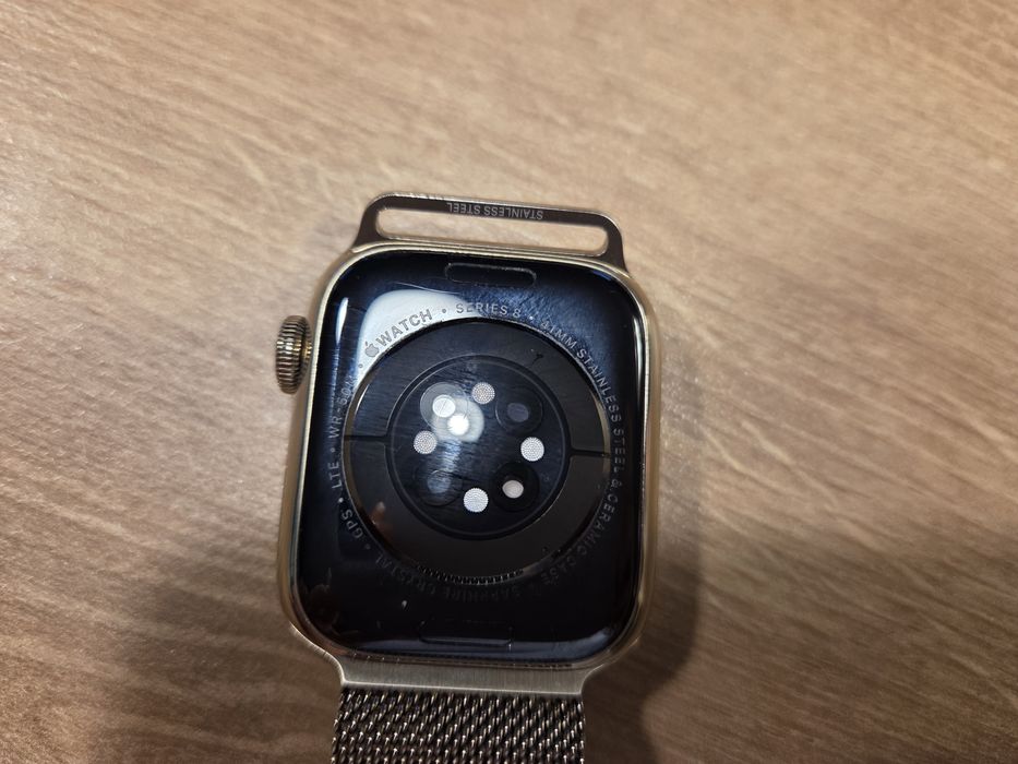 Apple Watch Series 8
GPS, Starlight Aluminium 41mm