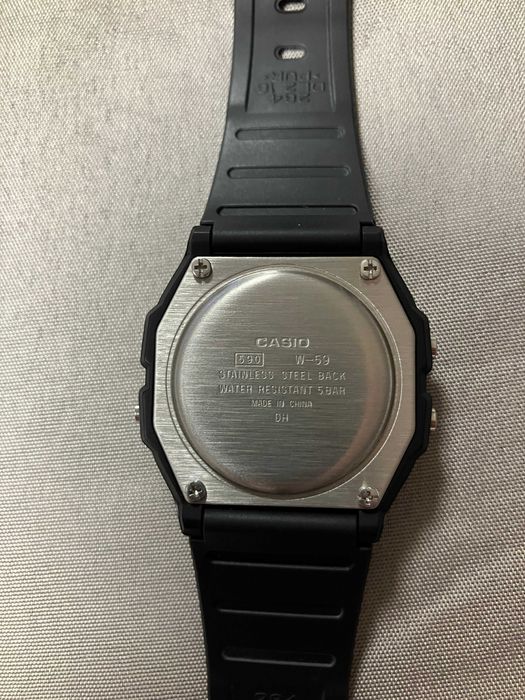 Лот часовници Fossil Casio