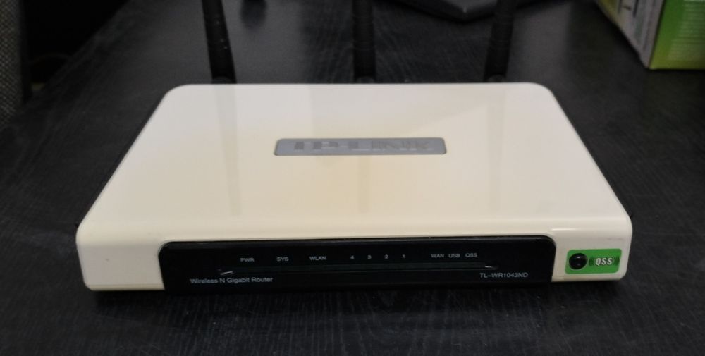 Роутер TL-1043ND