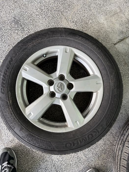 Летни гуми KUMHO + джанти за Rav4