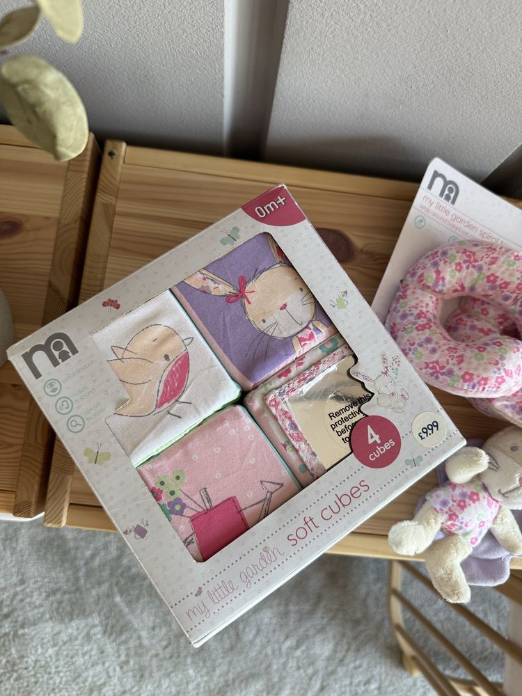 Играчки за новородено, спирала за количка, кубчета за за игра
