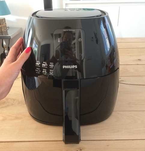 Фритюрник Philips Airfryer XL-1.2 кг, RapidAir, LCD Touchscreen, Черен