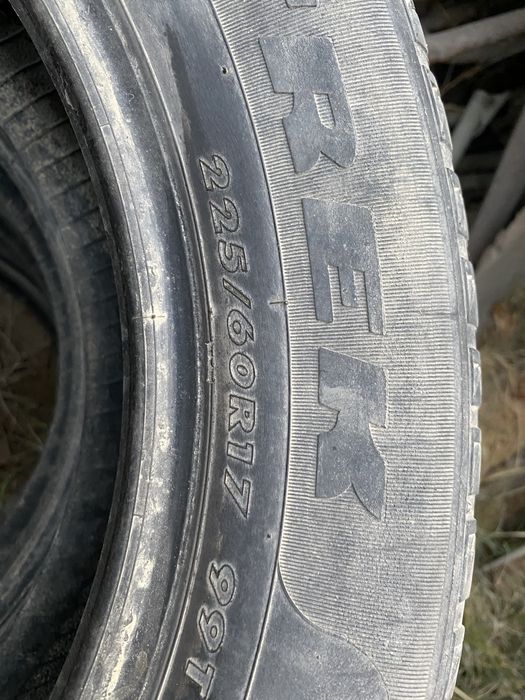 Продам зимние баллоны б/у 225/60/17