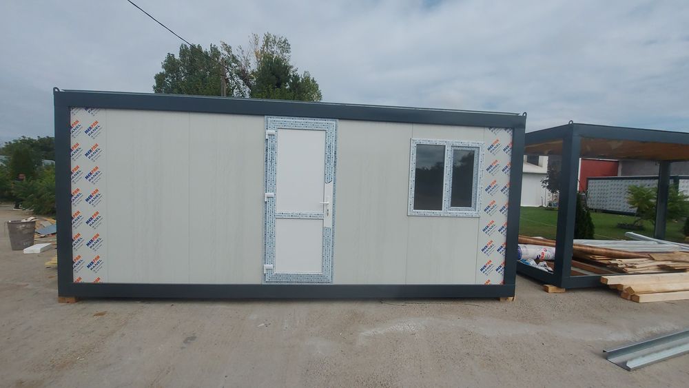 Vand container cu grup sanitar