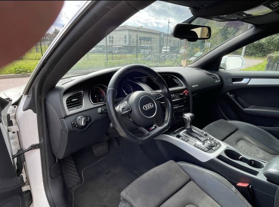 Audi A5 S line + Automat