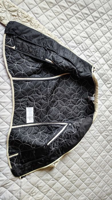 Яке g-star xs размер ,перфектно състояние.От мишница до мишница 36см.