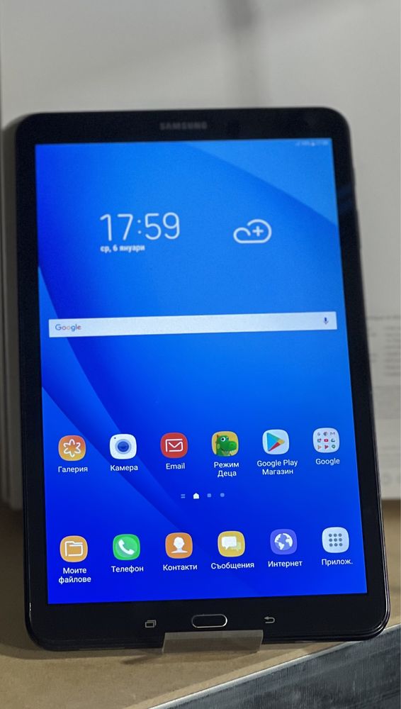 Таблет Samsung Galaxy Tab A 10.1 (2016) LTE (SM-T585) 16GB, черен