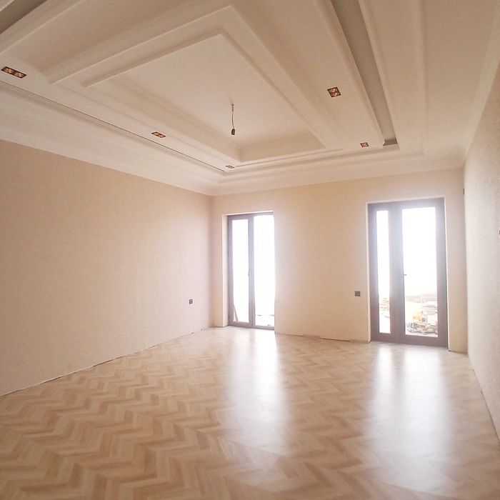 4 комн 2 сан узла Отличный ремонт+ встроенная кухня