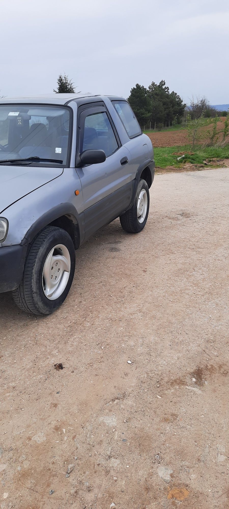 Продавам Toyota Rav 4 4X4