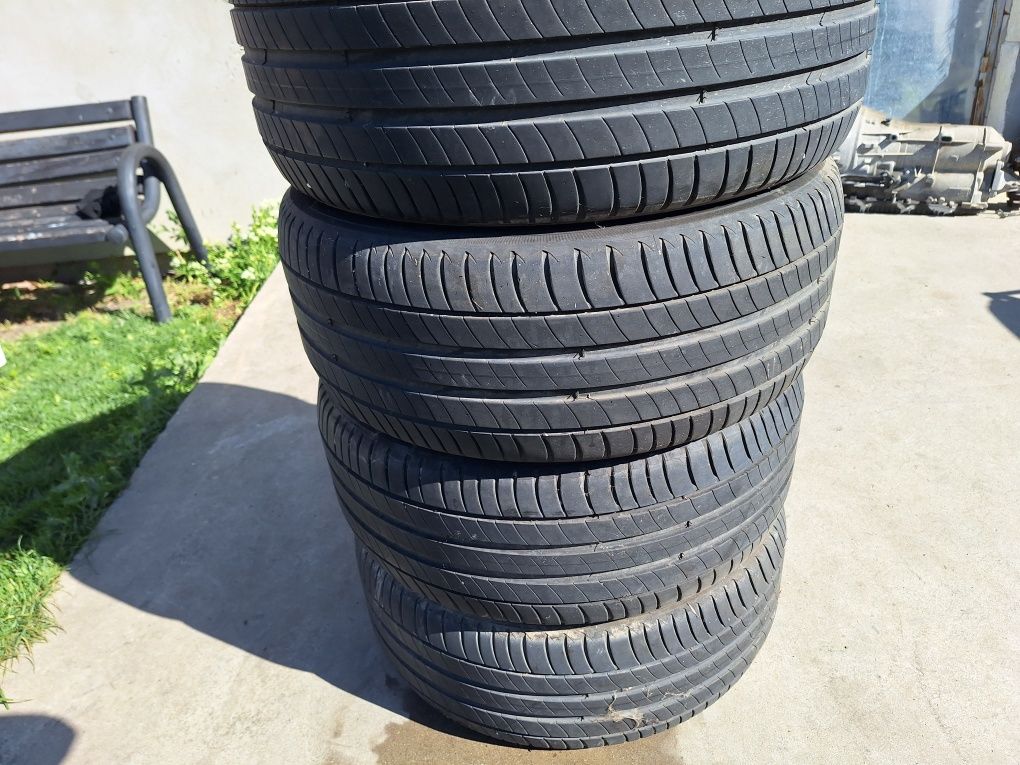 Cauciucuri anvelope vara 235 45 18 Michelin xl