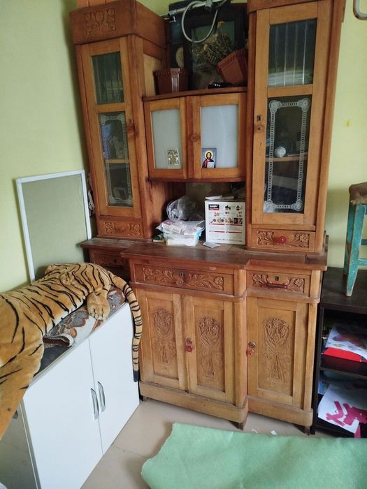 Шкаф ручной работы, раритет
чистого дерева