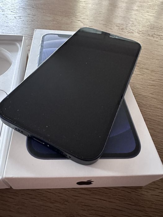 iPhone 12 /64GB  памет