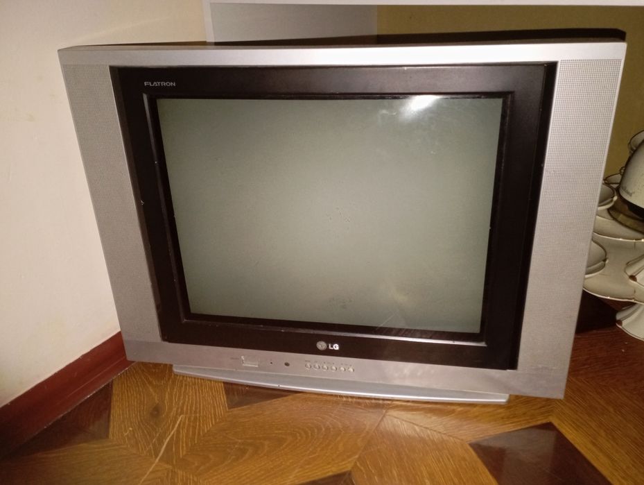 Продам телевизор