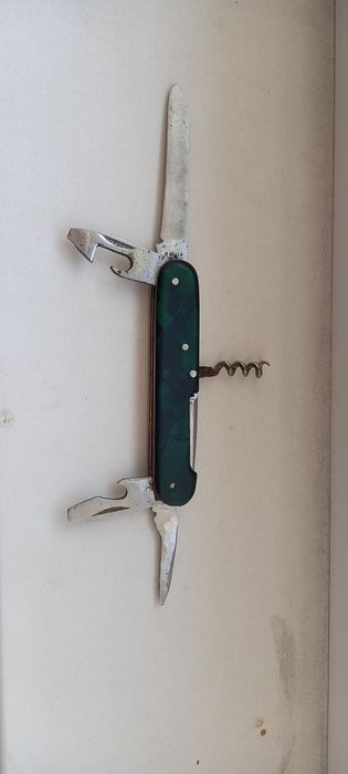 Джобно ножче В.Т.