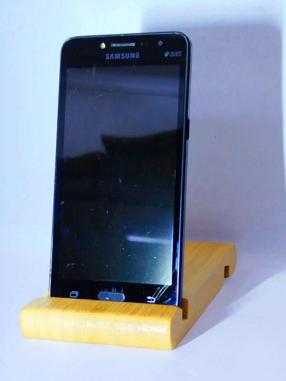 Samsung j2 prime, Samsung j1