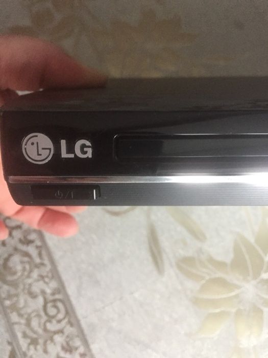 Продам ДВД проигрыватель LG