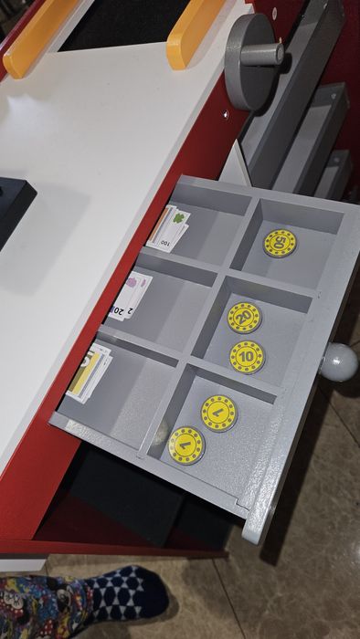 Vand super market din lemn Kaufland