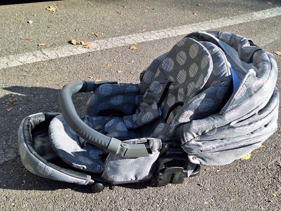 Vand Carucior 3 in 1