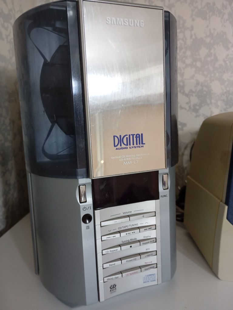 Продам аудиосистему Samsung MM-l7
