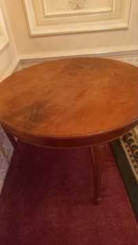 Продается стол стол из орехового дерева