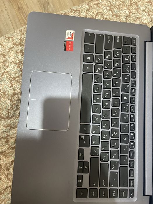 Ноутбук ASUS AMD A12
