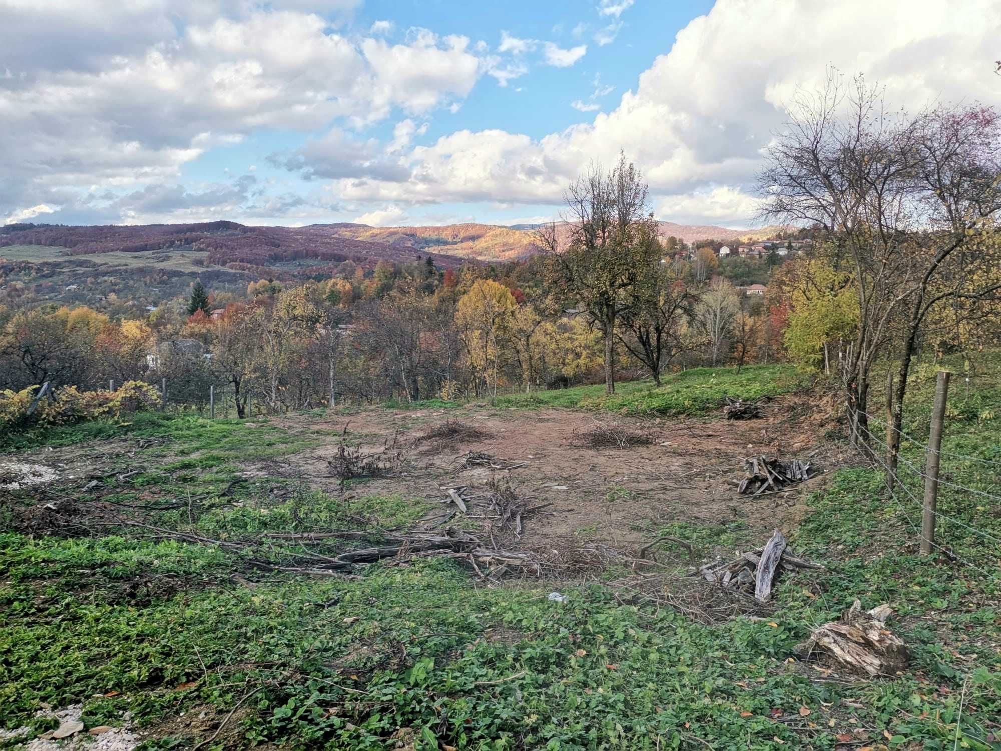Teren cu vedere la muntii Leaota(primii 1800 intravilan+dif.extravilan
