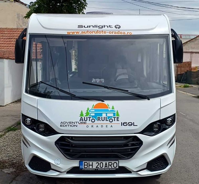 Inchirieri AutoRulote Premium