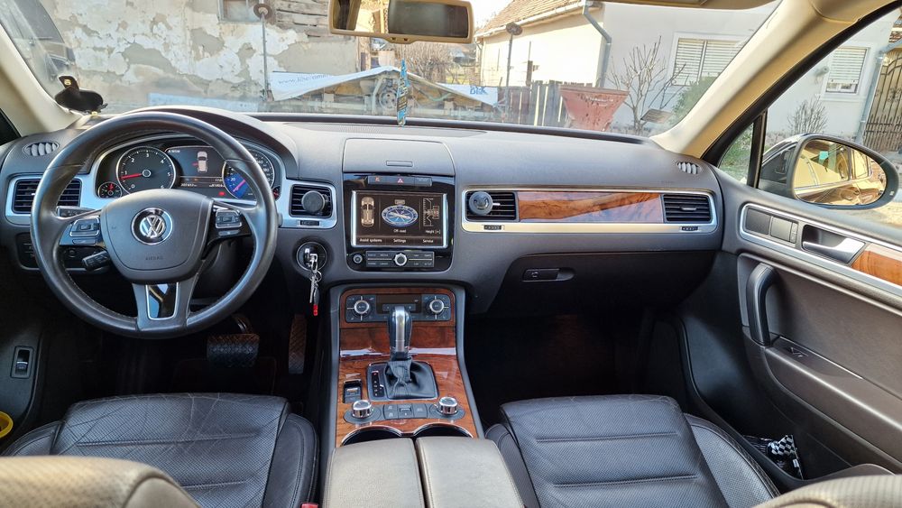 Vw Touareg 3.0 TDI V6 240 CP CASA