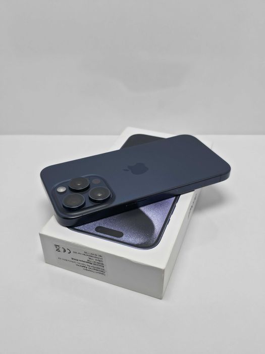 iPhone 15 Pro 256GB Titanium Blue