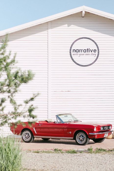 Masină de epocă decapotabila MUSTANG