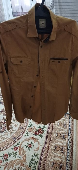 Продам рубашку новая